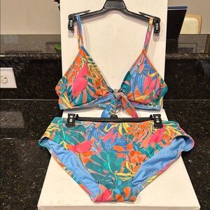 KONA SOL  NWOT-Tropical Bikini Set